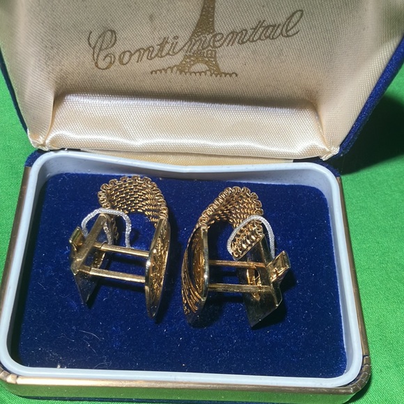 Gold Cuff Links - Picture 6 of 8